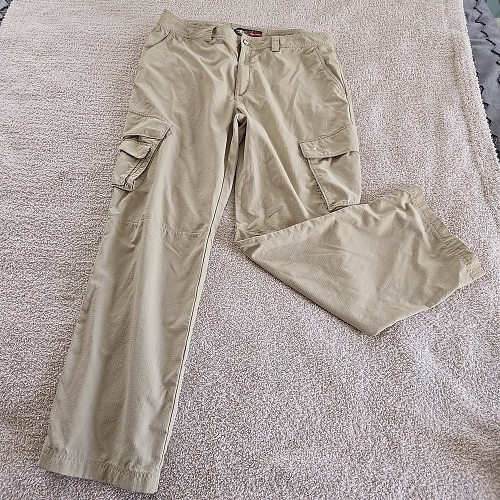 Under Armour Nylon Cargo Pants Men's Size 38 x 32 Khaki Outdoor Hiking Fishing - Picture 15 of 15